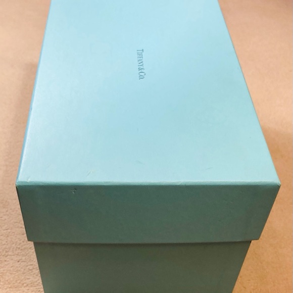 Tiffany & Co. Classic blue medium accessory gift box, to keep crystal,porcelain - Picture 8 of 13